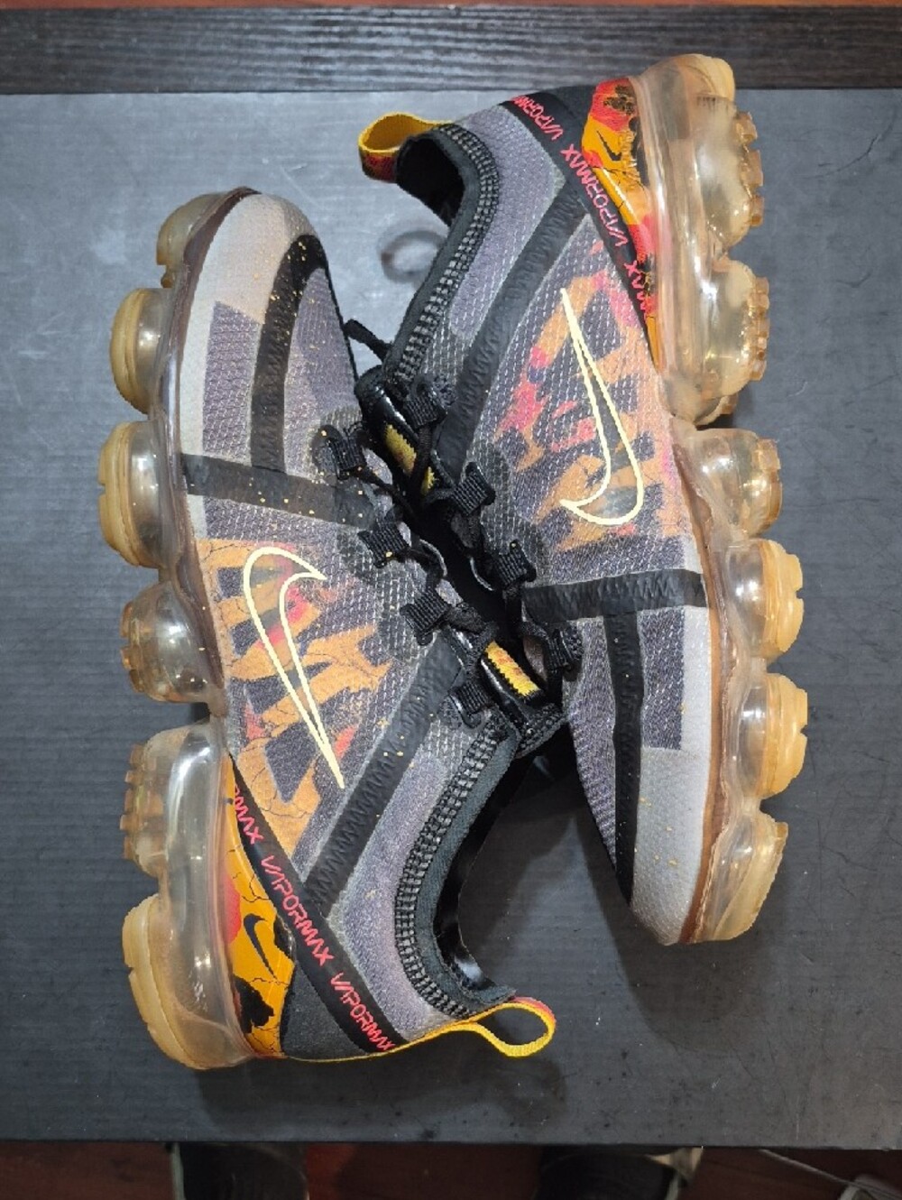 Nike Wmns Air VaporMax 2019 SE 'Floral' Womens 8.5 EUC - Picture 7 of 10